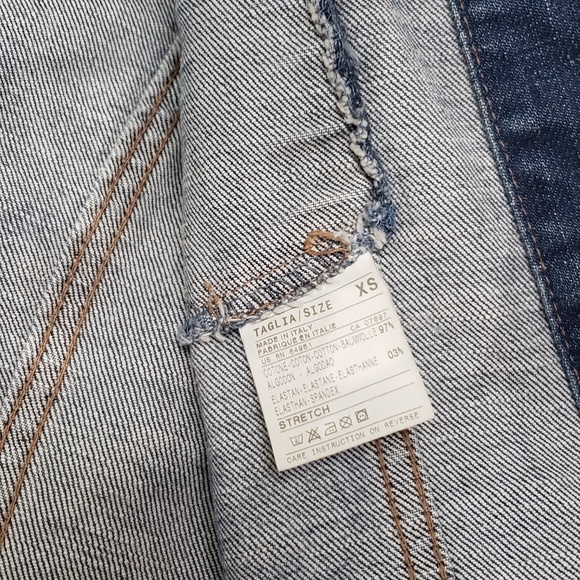 Like New Classic Benetton Demin Jacket - Local pickup available in Vancouver, WA - Picture 5 of 5